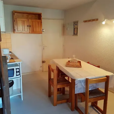 Proche Du Centre Commercial Des Capellans Joli T2 Mezzanine Avec Parking - 4oli76 * Saint-Cyprien (Pyrenees-Orientales)