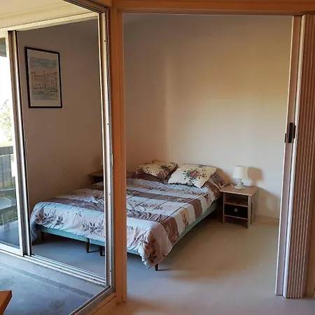 Apartmán Proche Du Centre Commercial Des Capellans Joli T2 Mezzanine Avec Parking - 4oli76 *