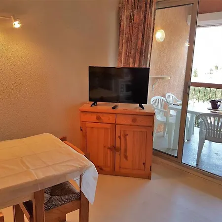 Proche Du Centre Commercial Des Capellans Joli T2 Mezzanine Avec Parking - 4oli76 *