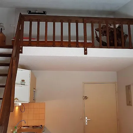 Proche Du Centre Commercial Des Capellans Joli T2 Mezzanine Avec Parking - 4oli76 Apartmán